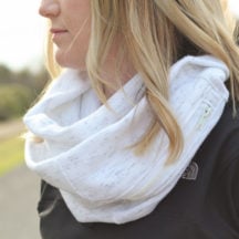 Zippered Pocket Scarf - Sew up this EASY scarf with a zippered pocket perfect for stashing your phone, ID, and house key! So great for walks, jogging, even a day trip where you want your hands free!