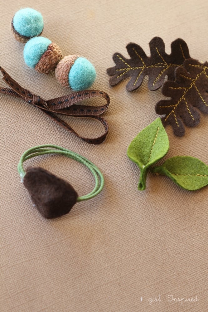 Autumn Acorn Napkin Rings #DIY #turkeytablescapes