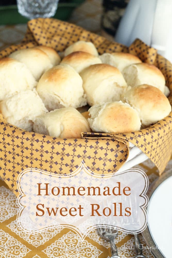 The absolute BEST dinner rolls. Ever.