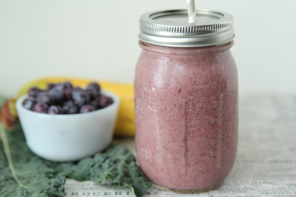 Blueberry Kale Smoothie in mason jar with straw!