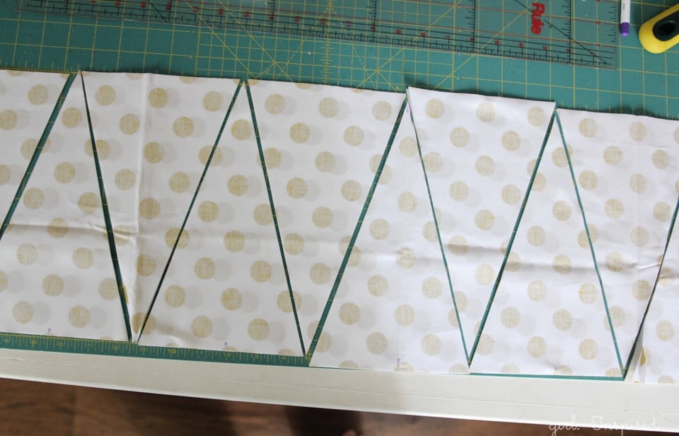 How to make fabric Pennant Banner DIY 