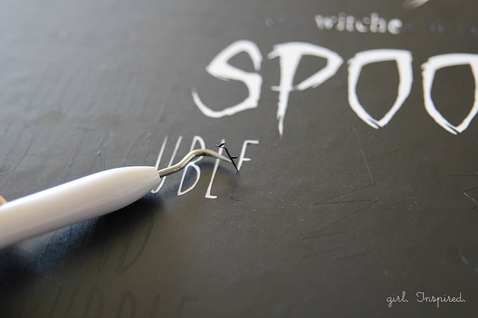 Halloween Chalkboard Sign + free image/printable