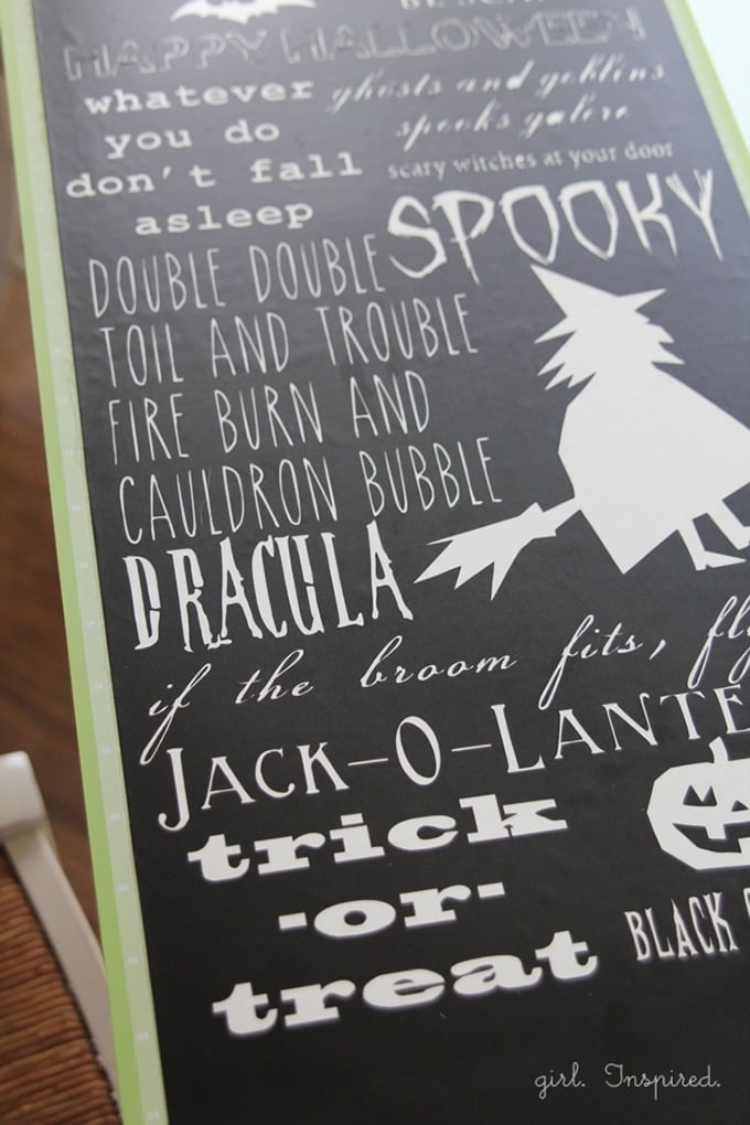 Halloween Chalkboard Sign + free image/printable