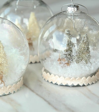 Snow Globe Ornaments - these are so pretty!