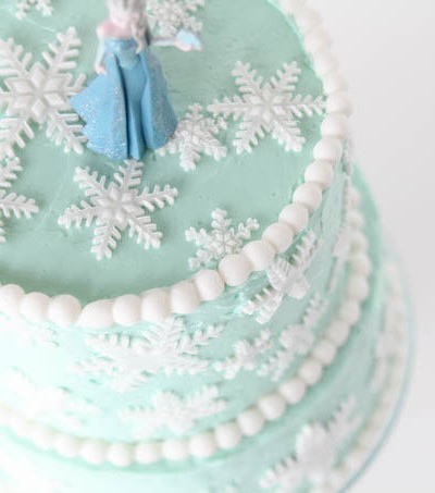 Frozen Inspired Snowflake Cake