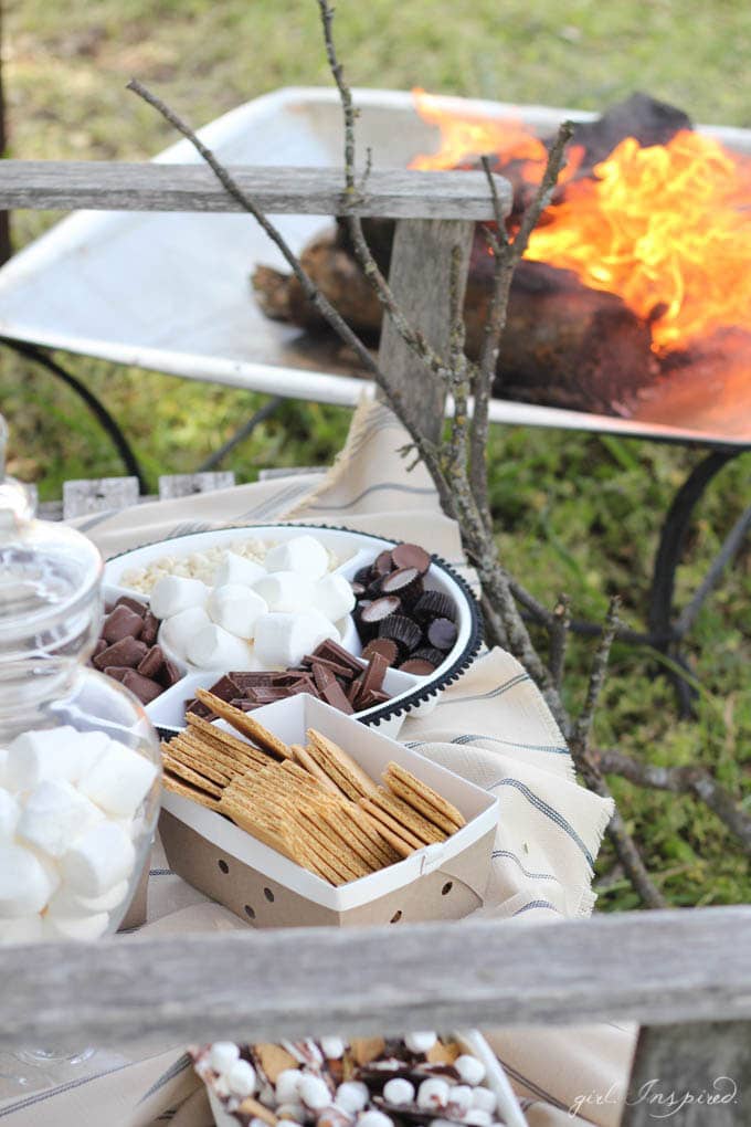 S'Mores Party - cute ideas, free printables, and recipes!