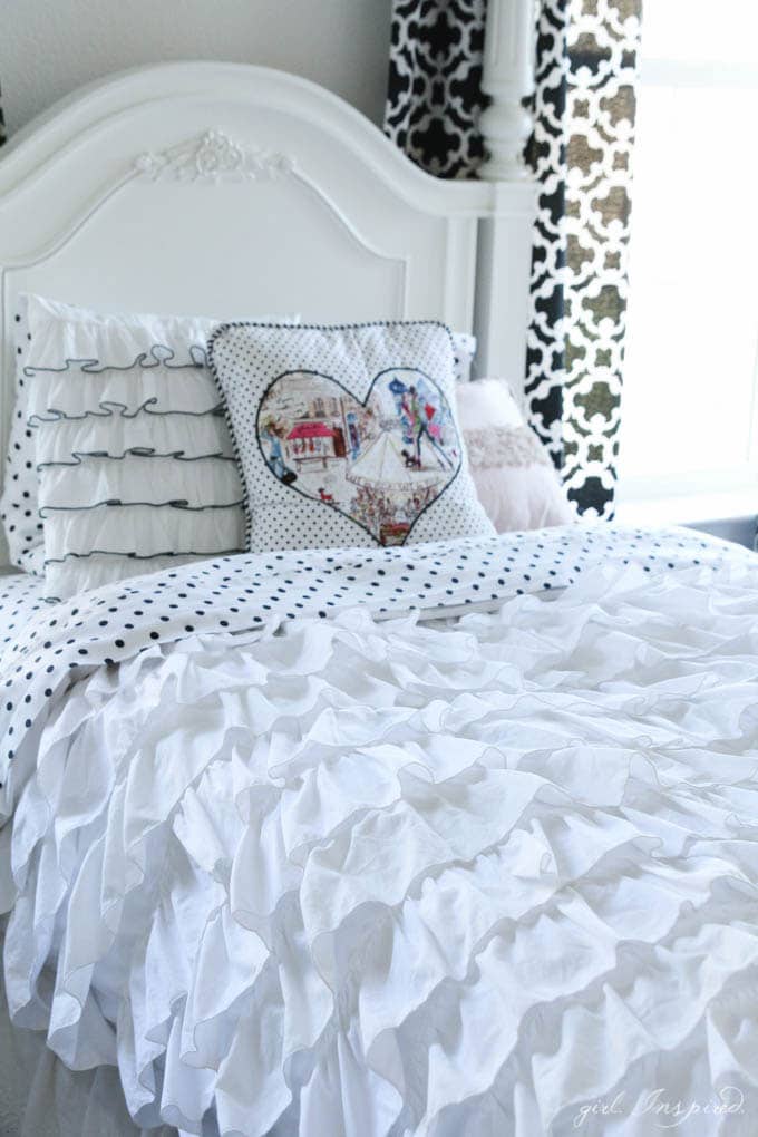 Ruffled Duvet Cover - sewing tutorial - so pretty!