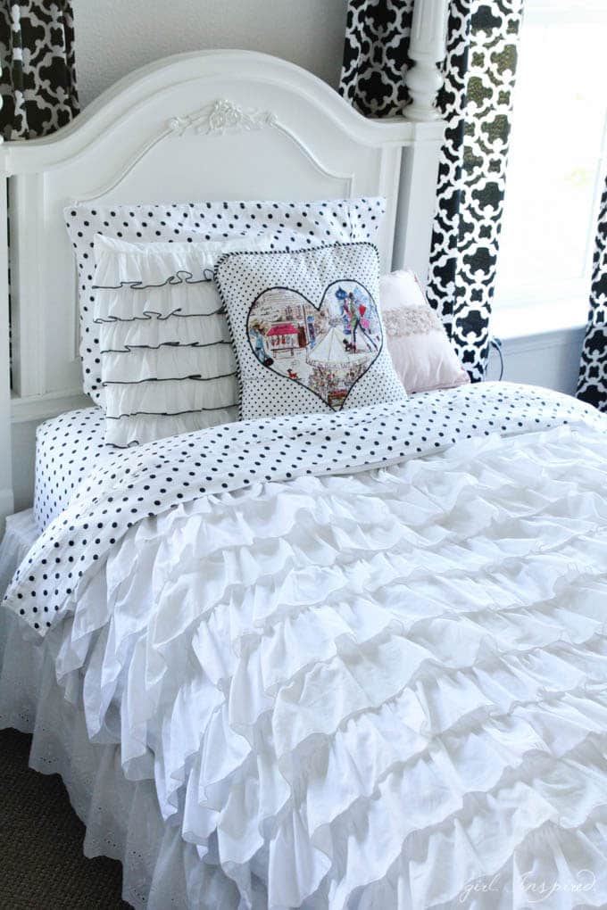 Ruffled Duvet Cover - sewing tutorial - so pretty!