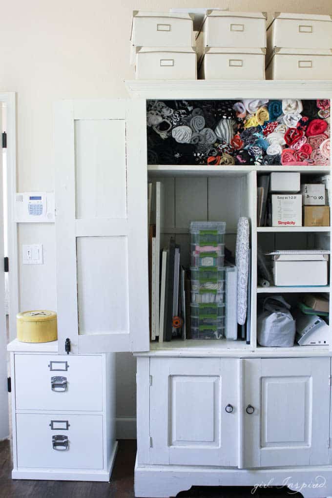 Sewing Room Tour - ideas for storing fabric, tools, a large workspace and desk - and lots of little decorative details!