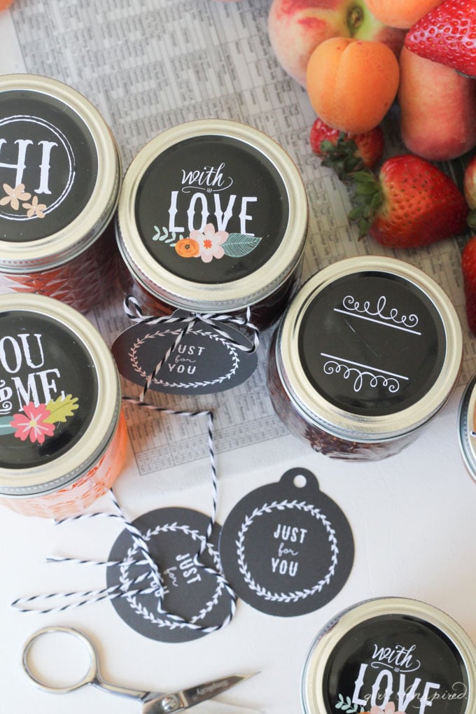 Decorative Jam Jars make it easy to gift homemade treats or packaged gifts!