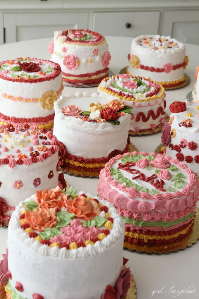 Cake Decorating Party - the perfect, unique party for tweens to have fun and express themselves!