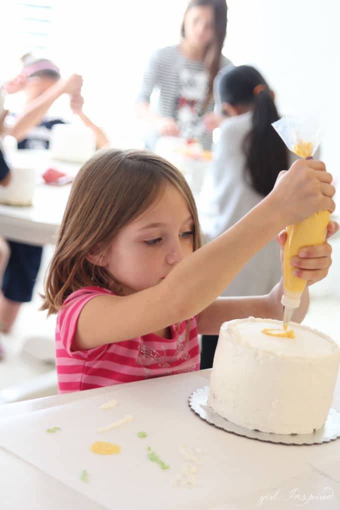 Cake Decorating Party - the perfect, unique party for tweens to have fun and express themselves!