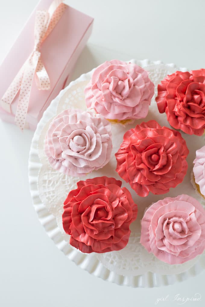 Make these beautiful Rose Cupcakes with just two piping tips and this easy technique!