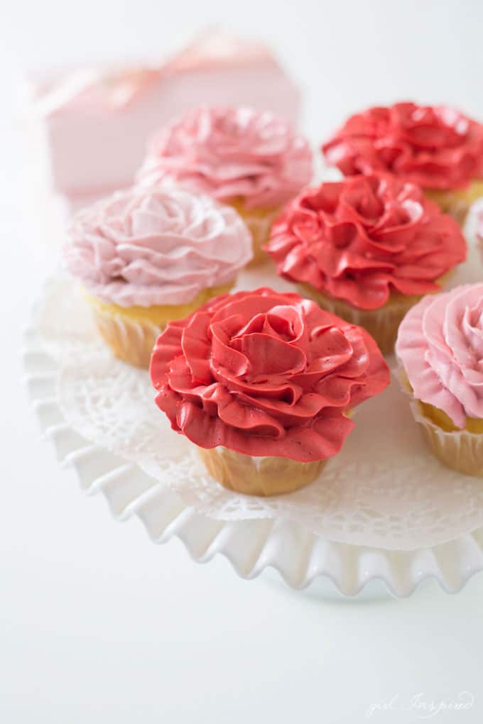 Make these beautiful Rose Cupcakes with just two piping tips and this easy technique!