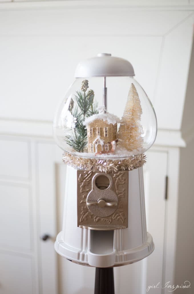 GUMBALL MACHINE!! Use jars and containers from around your home to create stunning Snow Globes and Miniature Snow Scenes for Christmas!