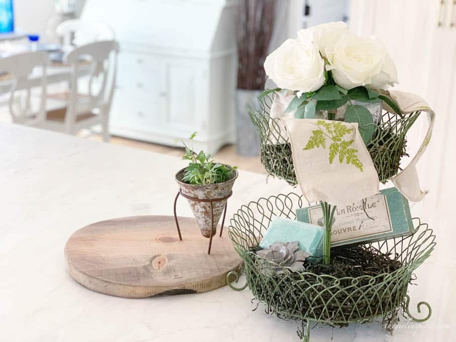 beachy vintage decor