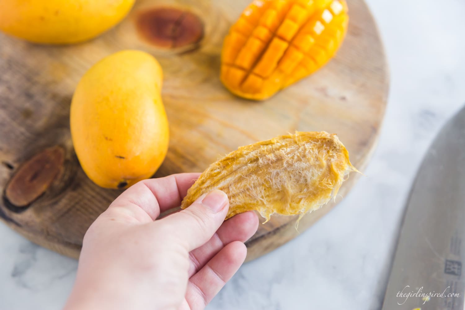 How to Dice a Mango + Video girl. Inspired.