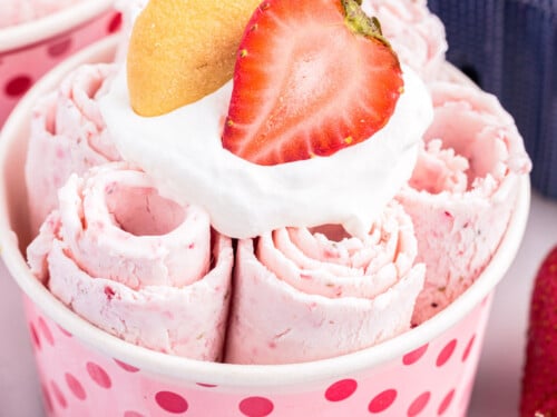 https://thegirlinspired.com/wp-content/uploads/2022/08/How-to-Make-Rolled-Ice-Cream-sq-500x375.jpg