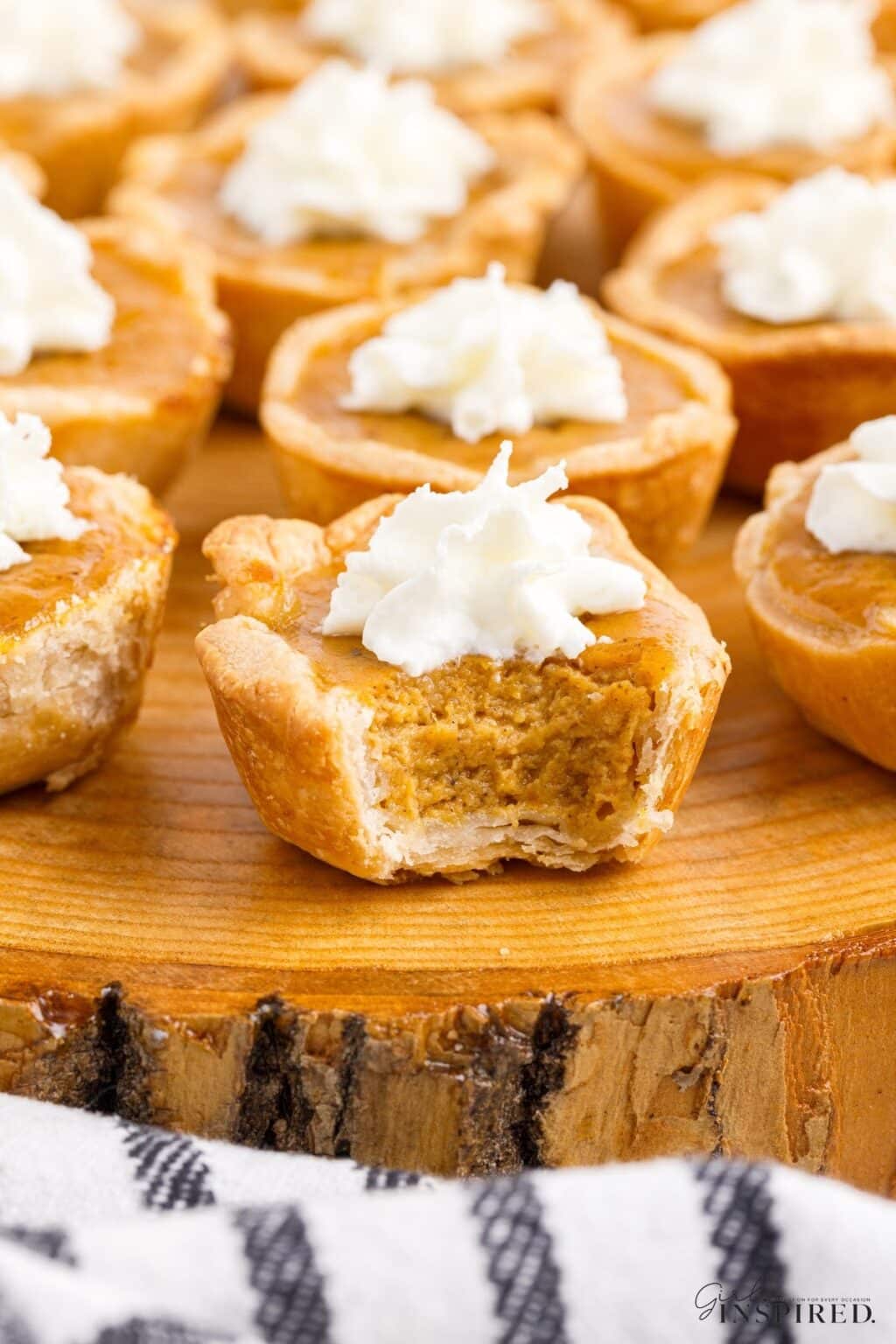 Mini Pumpkin Pie Recipe Quick And Easy Girl Inspired   Mini Pumpkin Pie Hero2 1 1024x1536 