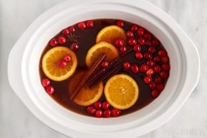 hot cranberry drink in crockpot