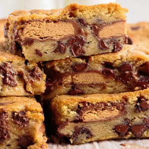 Zoomed front view of peanut butter cup cookie bars.