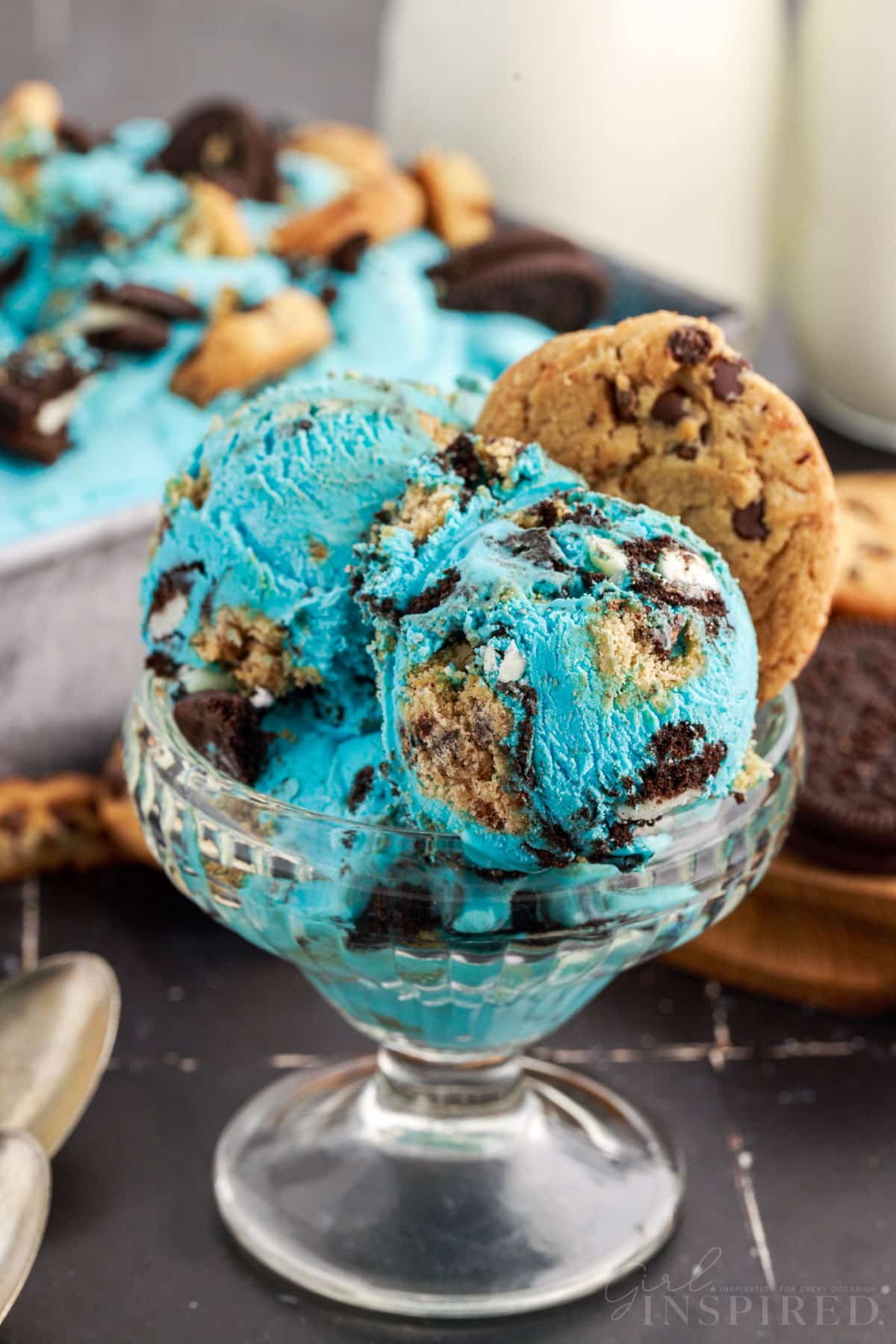 Cookie Monster Ice Cream in a decorative ice cream dish.