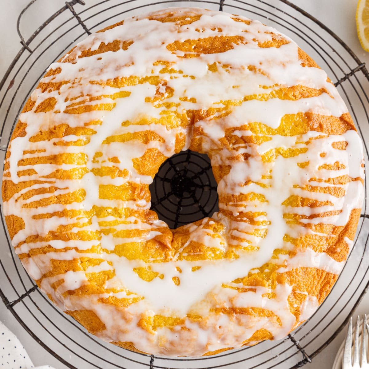 Easy 7 Up Bundt Cake Recipe