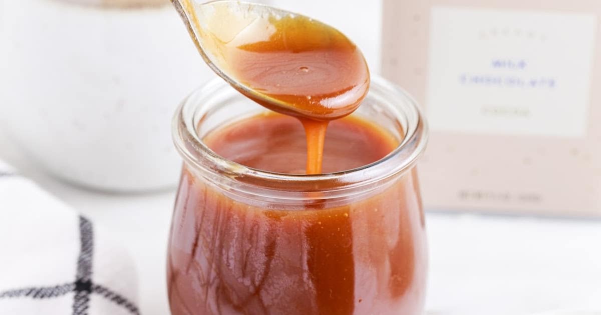 Starbucks Dark Caramel Sauce girl. Inspired.